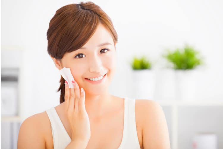 5 Effective Ways to Shrink Enlarged Pores